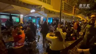 高尔夫球员勇夺冠军，小组出线积极的简单介绍